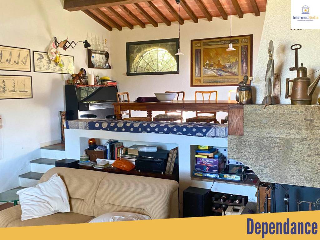Villa a Cinigiano in Via Otranto, 10 - Foto 2
