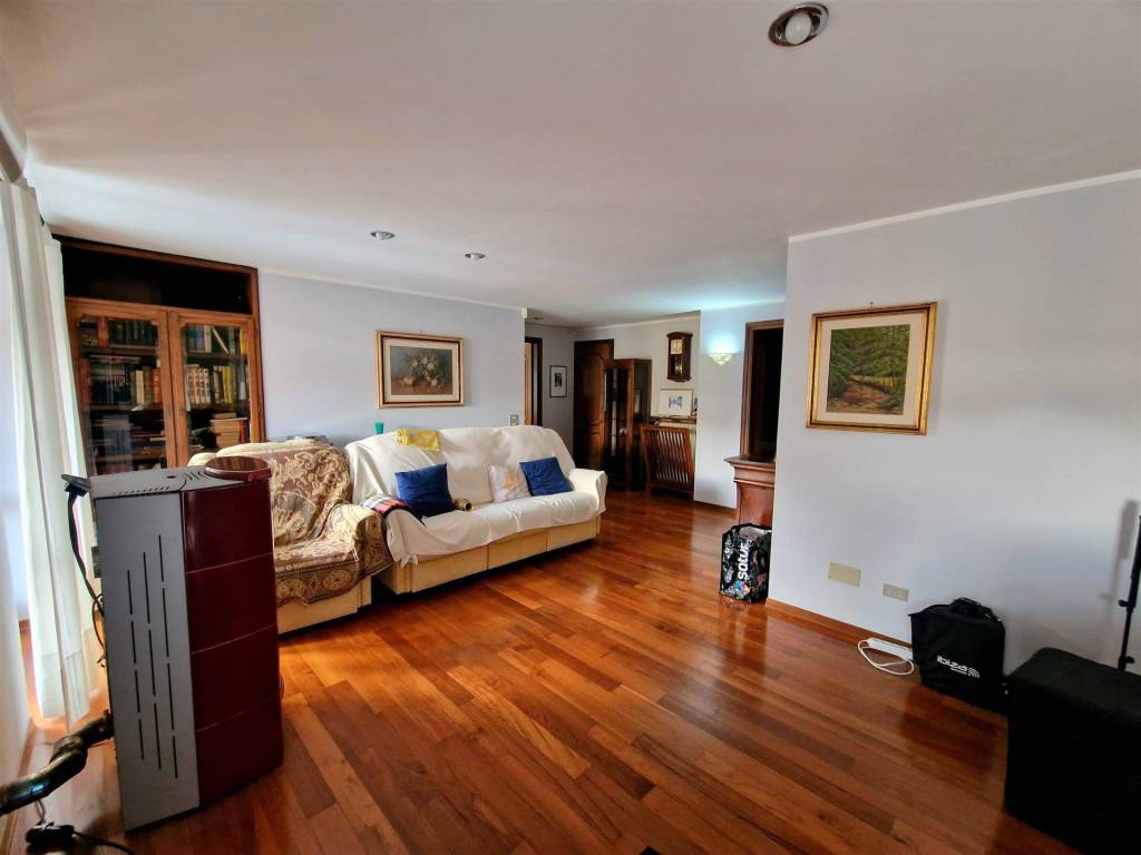 Casa indipendente a Cossato in Piazza Gramsci, 4 - Foto 3