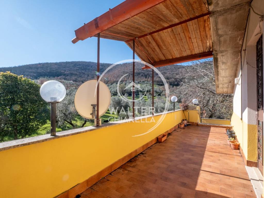 Villa a Toffia in Vocabolo Cesa - Foto 2
