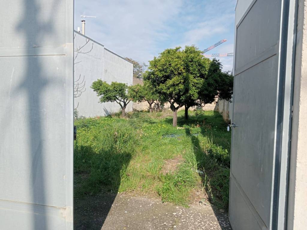 Terreno a Parabita in Via Tagliamento - Foto 2