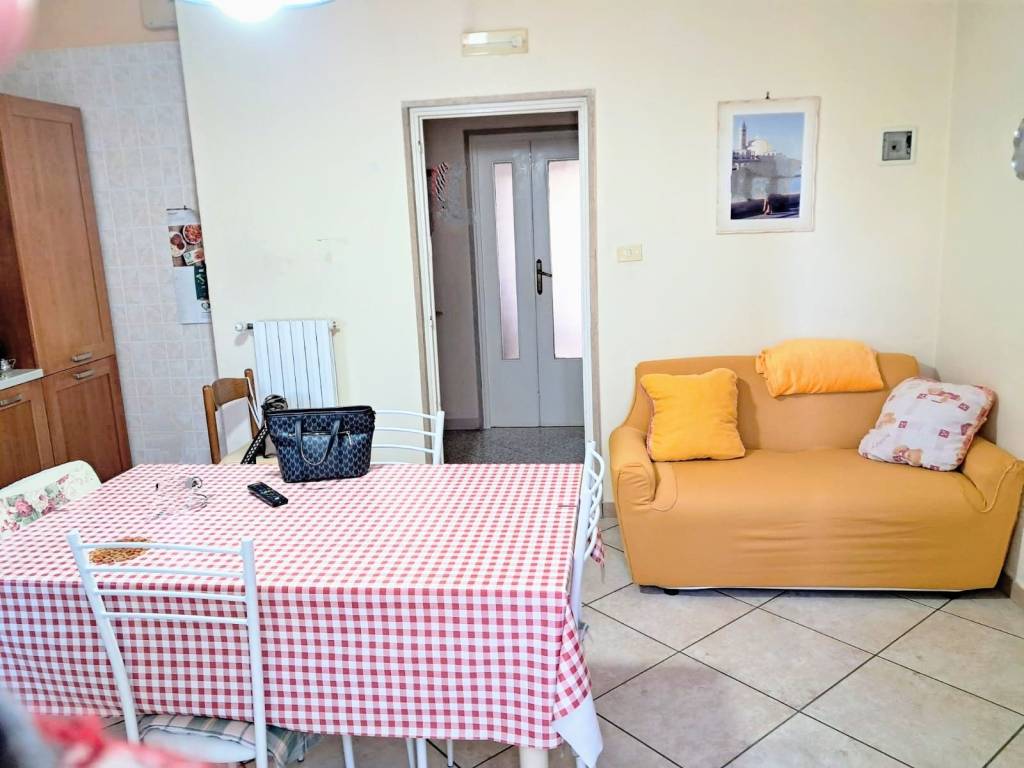 Appartamento a Trani in Via Papa Giovanni XXIII, 22 - Foto 4