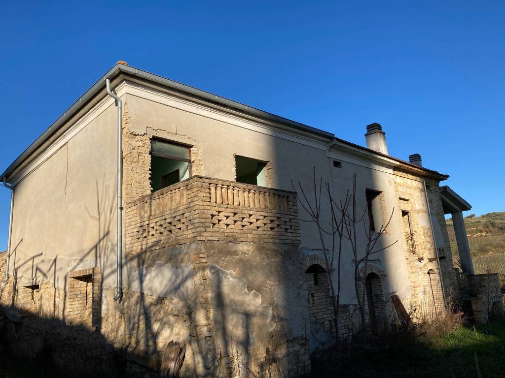 Palazzo / stabile a Ortona in Strada Provinciale Chieti Tollo 2 - Foto 4