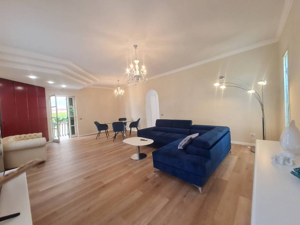 Villa a San felice circeo in Via Sabaudia, 55 - Foto 2