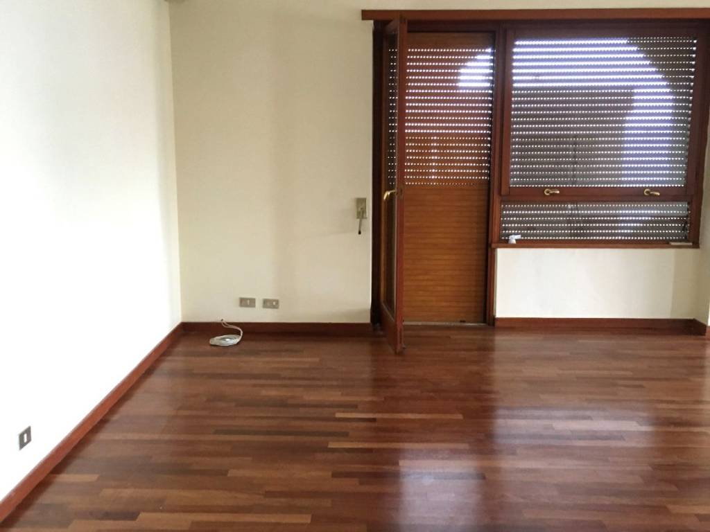 Appartamento a Taranto in Viale Virgilio, 35 - Foto 3