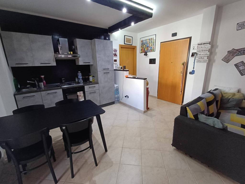 Appartamento a Valenzano in Via Madre Teresa di Calcutta - Foto 5