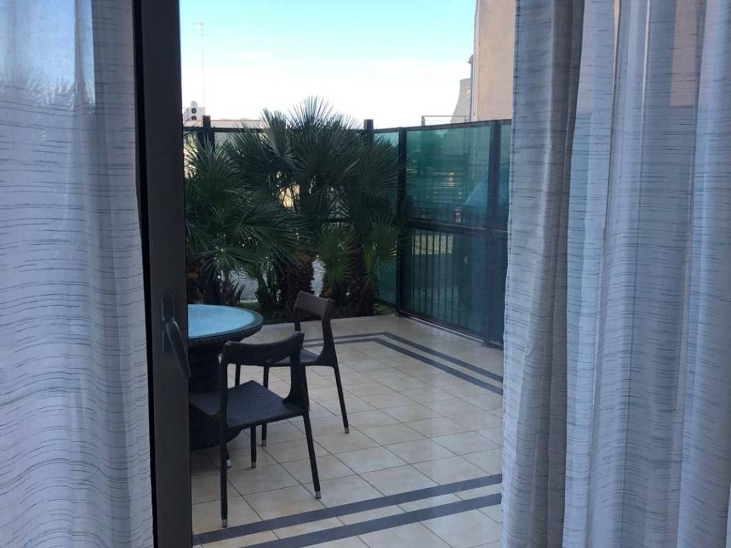 Appartamento a Brindisi in Via Colonne - Foto 2