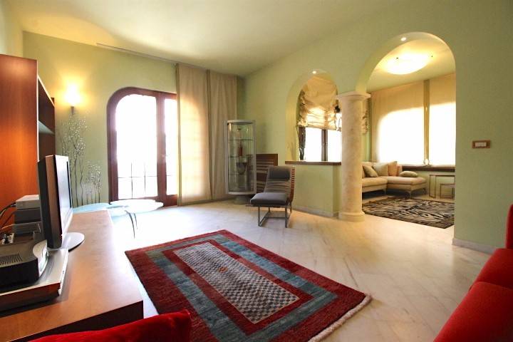 Villa a Massa e cozzile in Via Cristoforo Colombo - Foto 2