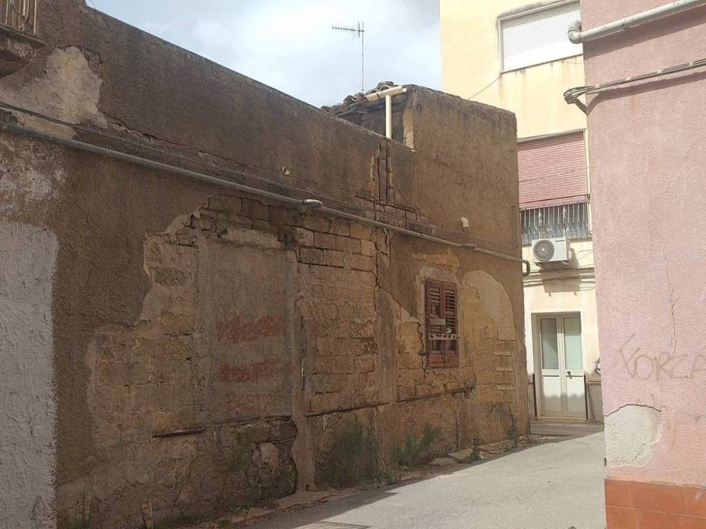 Casa indipendente a Castelvetrano in via Trento, 1 - Foto 4