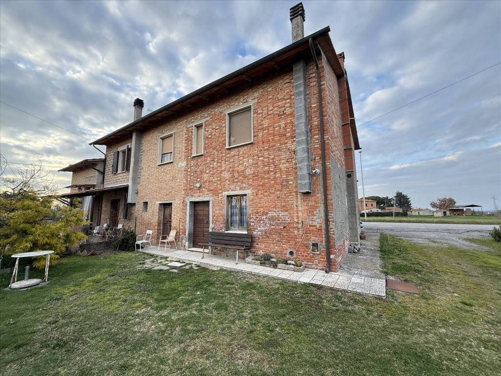 Villa a Montepulciano in Via delle Vecchie Mura, 38 - Foto 2