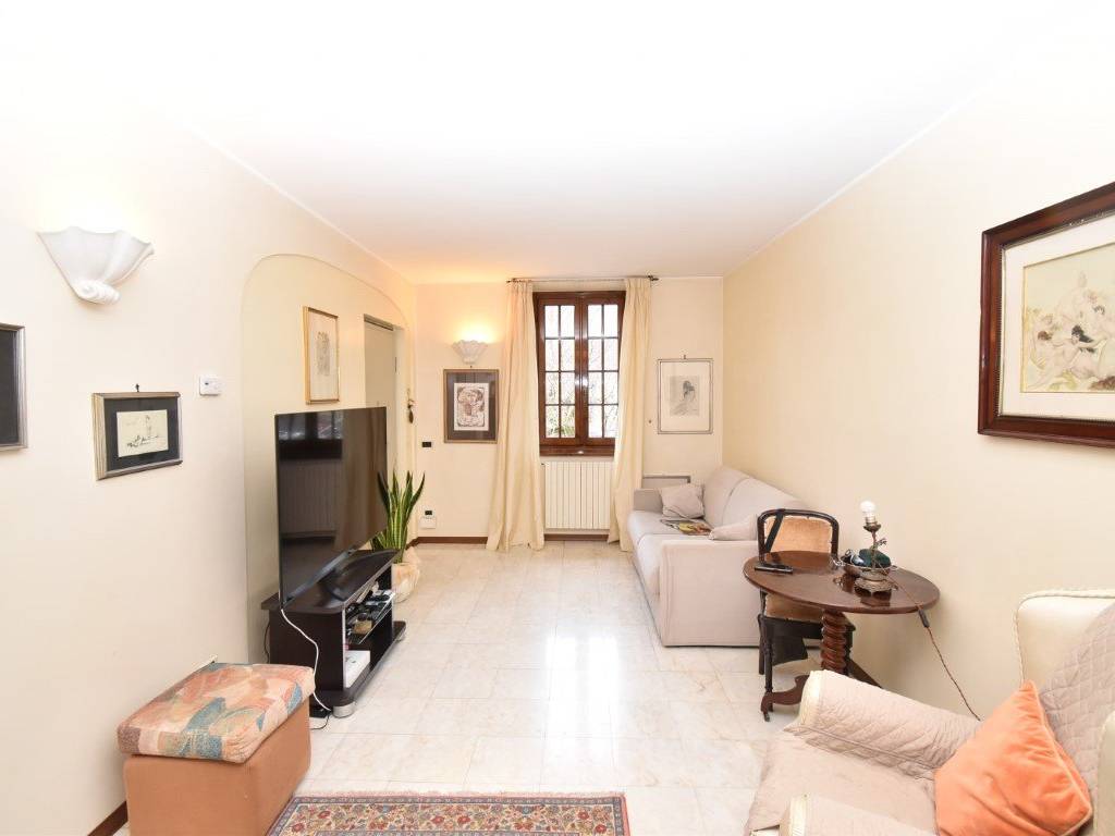 Appartamento a Pietrasanta in Via del Teatro - Foto 3