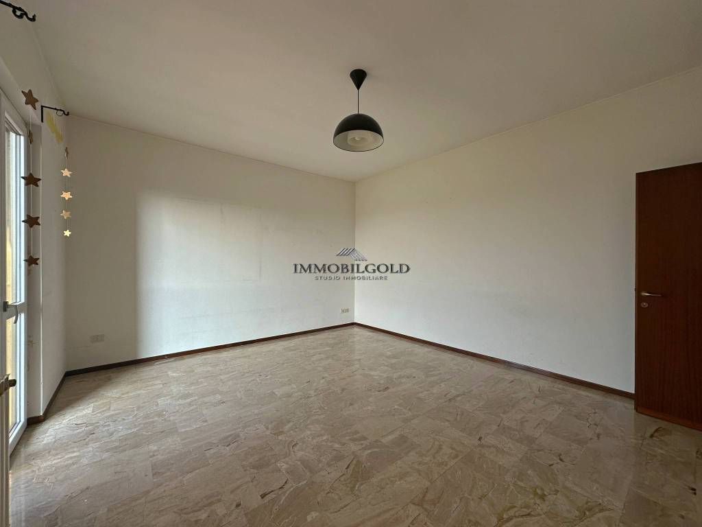 Appartamento a Robecco sul naviglio in Via Fratelli di Dio - Foto 4