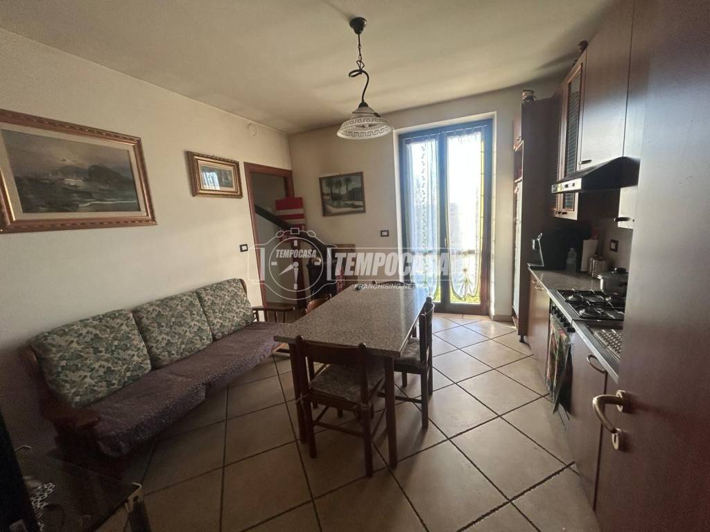 Villa a Azzano d'asti in Via Stradale per Asti 250 - Foto 5