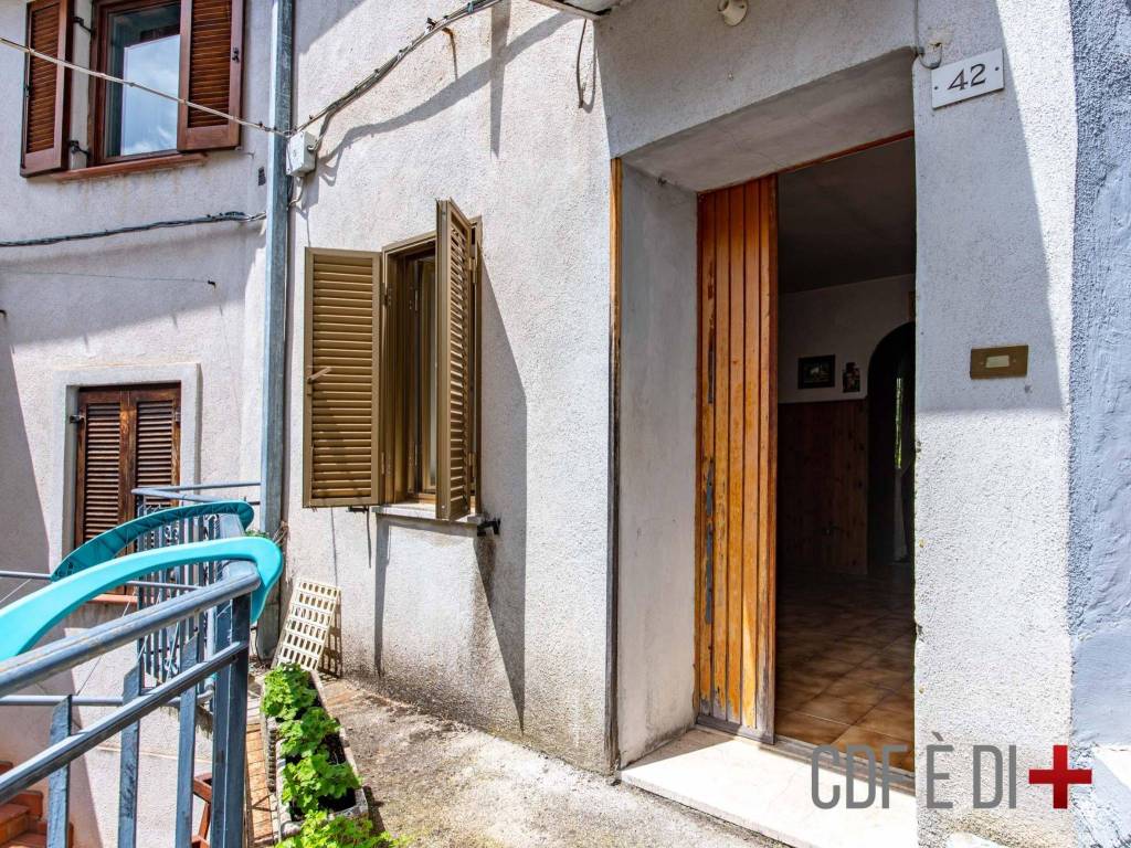 Casa indipendente a Longone sabino in Via Rieti - Foto 2