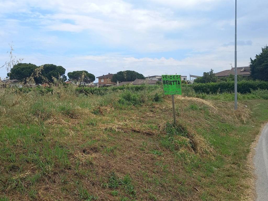 Terreno a Civitanova marche in Via Civitanova - Foto 2