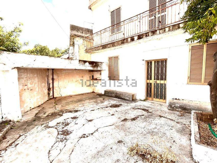 Villa a Sadali in Via Foscolo S.N.C. - Foto 2