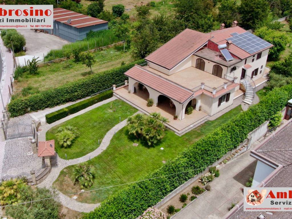 Villa a Dugenta in Via Calabroni, 3 - Foto 2