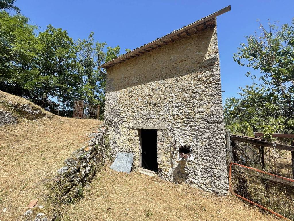 Rustico / casale a Longone sabino in Via Reatina - Foto 2