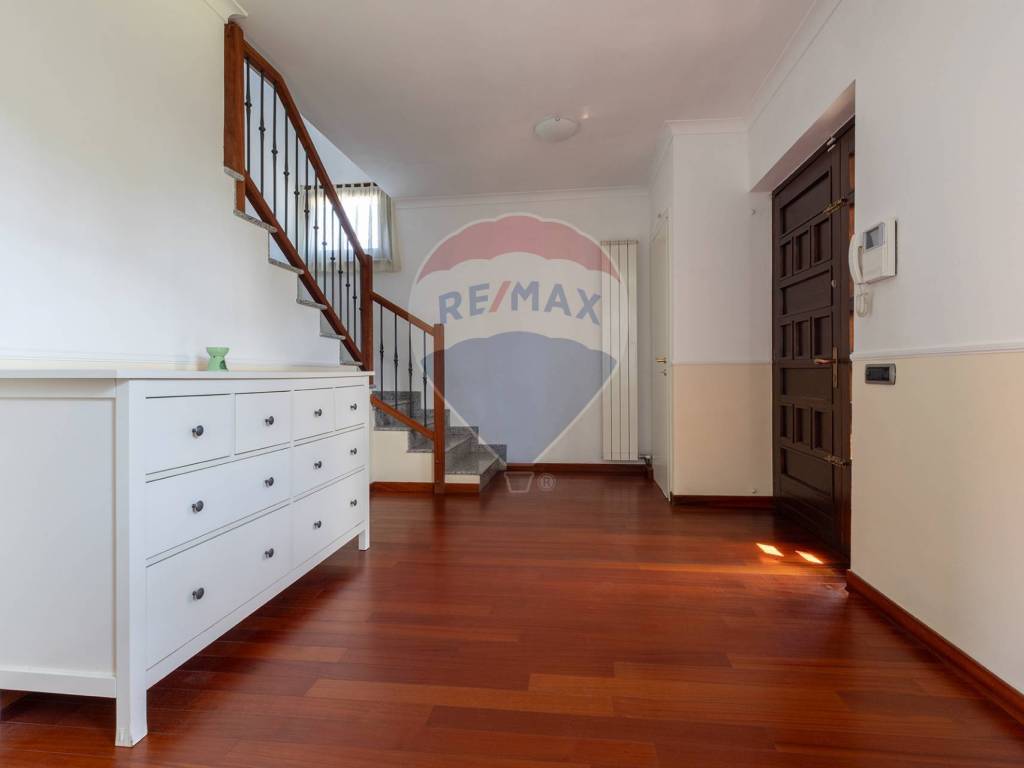 Villa a Samarate in VIA MONTE GOLICO, 34 - Foto 5