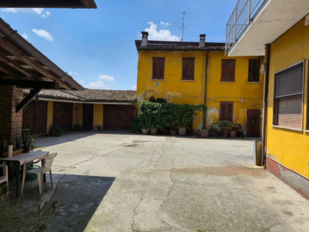 Casa indipendente a Secugnago in Piazza Giacomo Matteotti - Foto 3