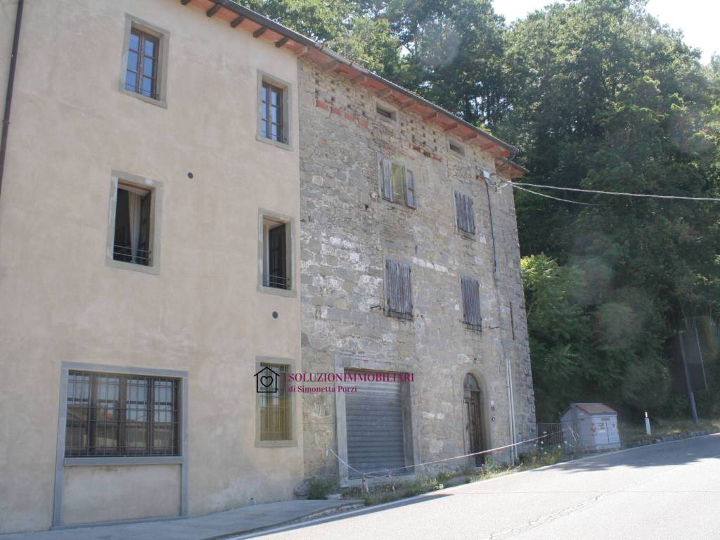 Rustico / casale a Chiusi della verna in via San Francesco, 45 - Foto 4
