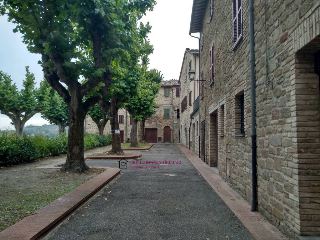 Box / garage a Bettona in VIA BEATO PIETRO, 7 - Foto 3