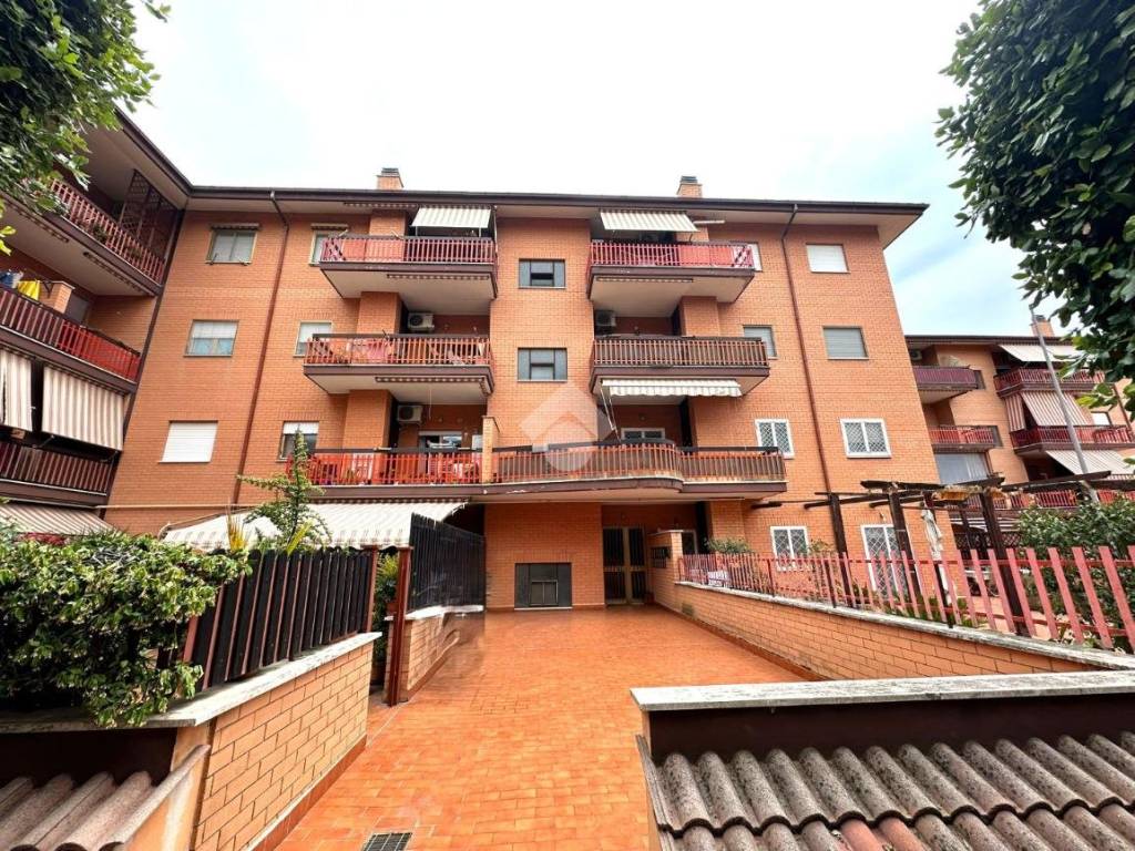 Appartamento a Aprilia in Via caligola, 2 - Foto 2