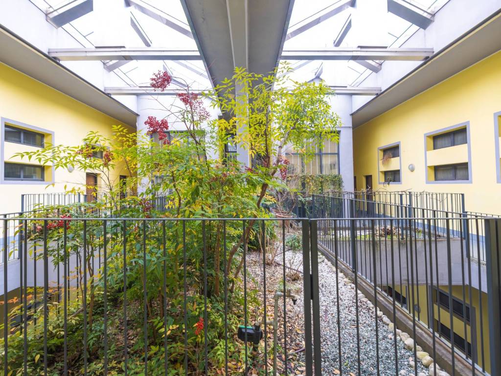 Loft / open space a Cameri in Via Michelangelo Buonarroti, 17 - Foto 4