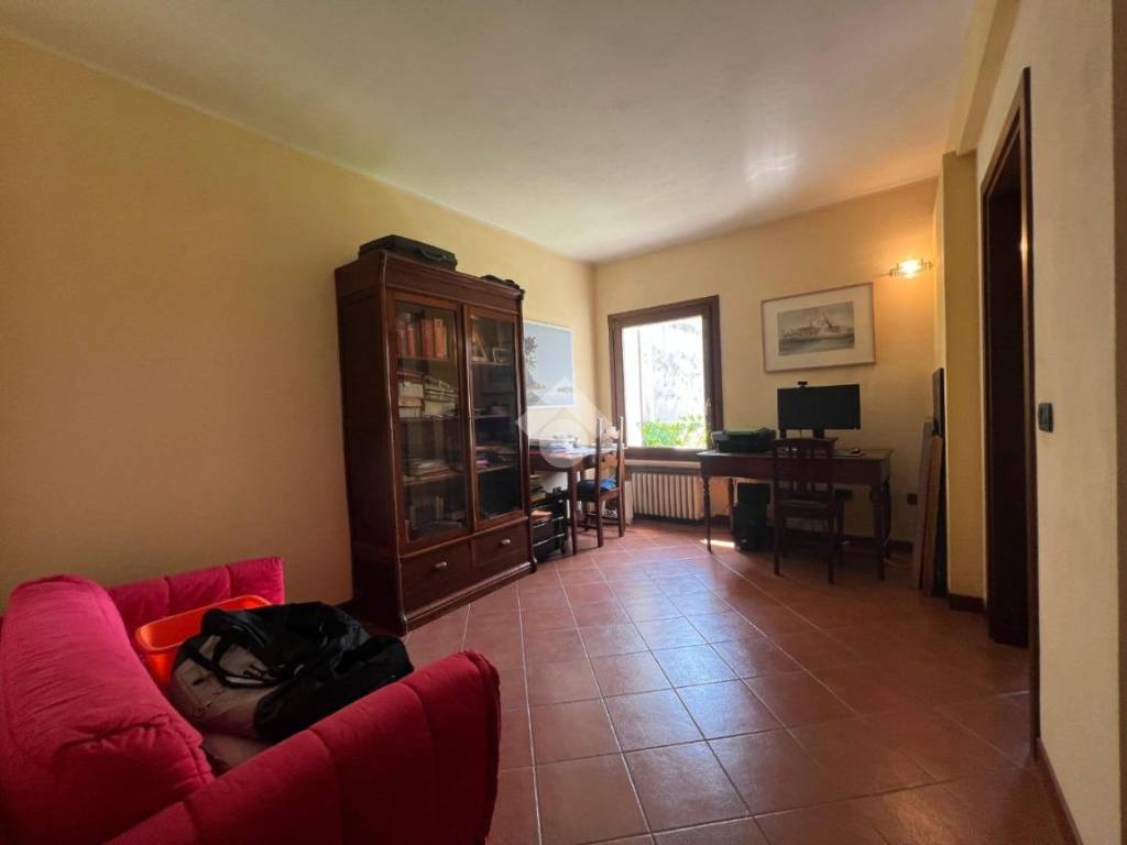 Casa indipendente a Mantova in Via Fratelli Grioli - Foto 4