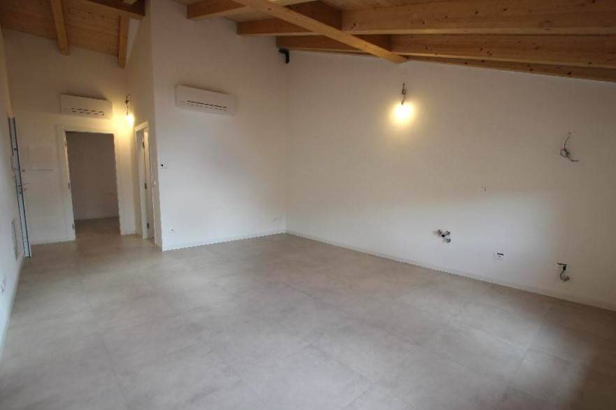 Appartamento a Cento in VIA UGO BASSI, 62 - Foto 5