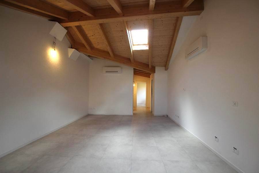 Appartamento a Cento in VIA UGO BASSI, 62 - Foto 3