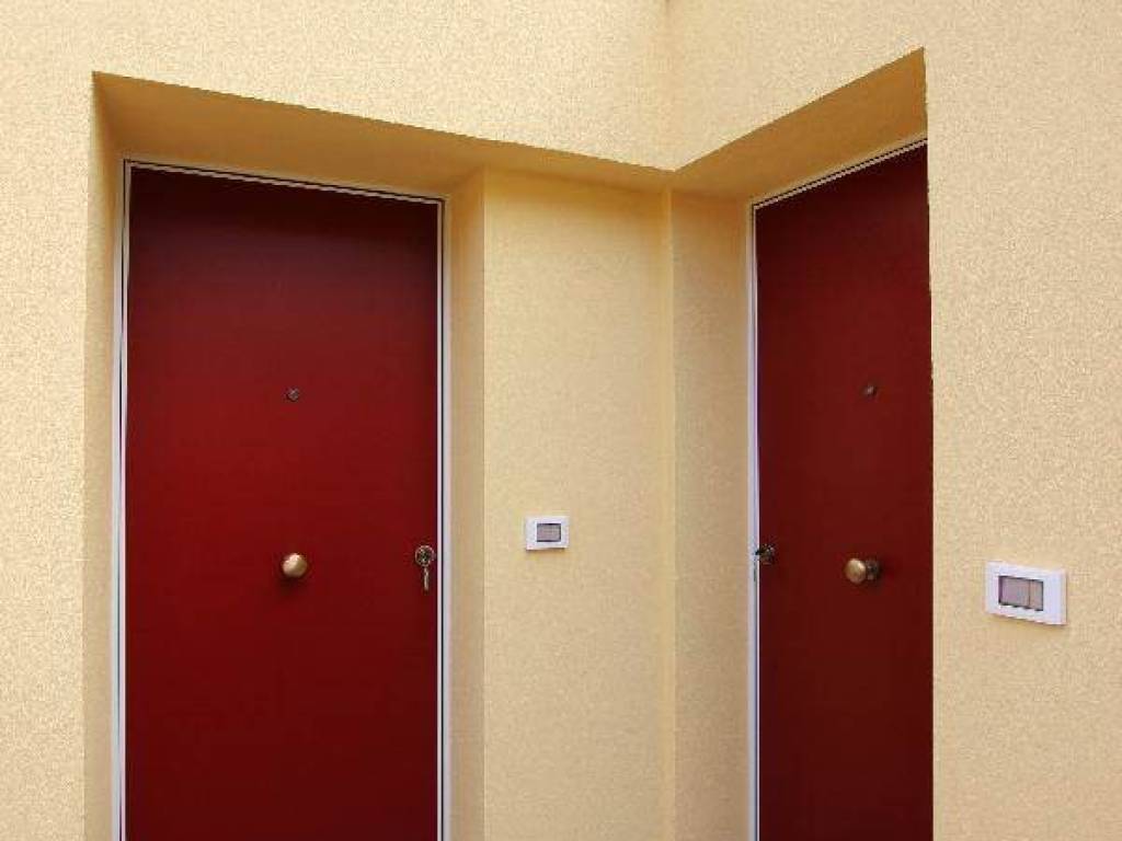 Appartamento a Cento in VIA UGO BASSI, 62 - Foto 2
