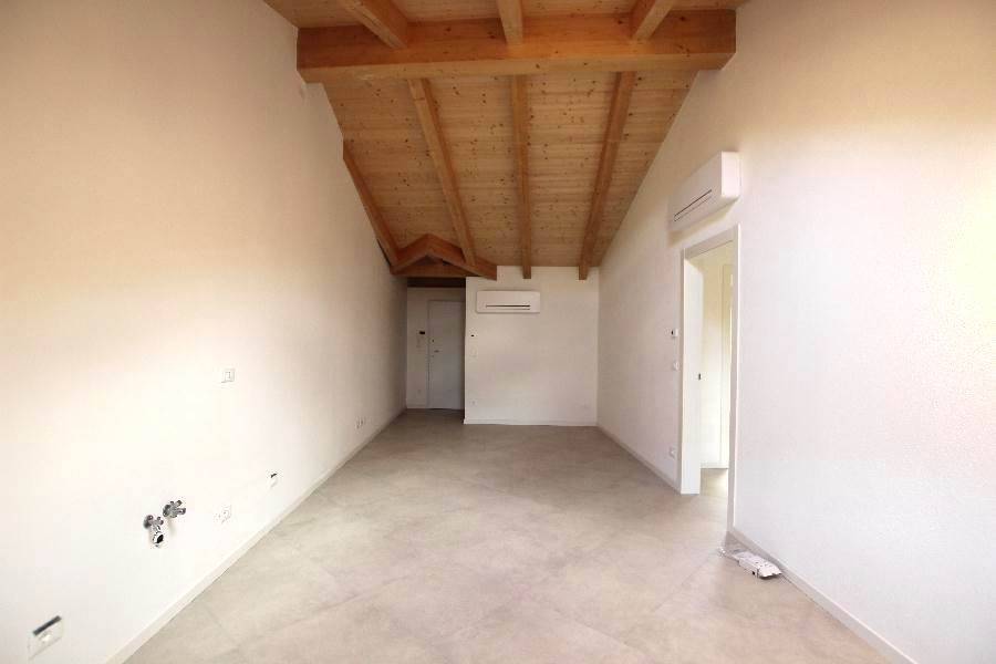 Appartamento a Cento in VIA UGO BASSI, 62 - Foto 3