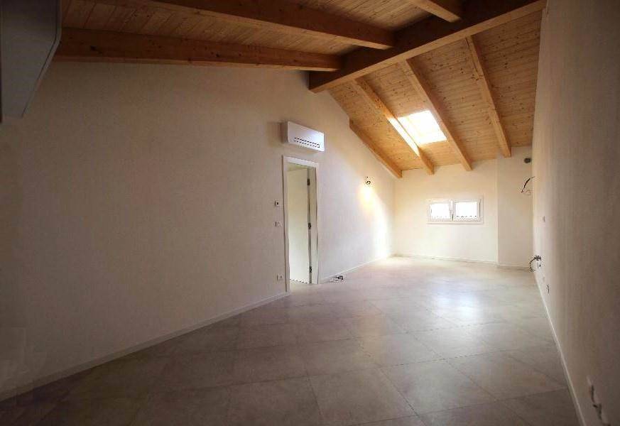 Appartamento a Cento in VIA UGO BASSI, 62 - Foto 4