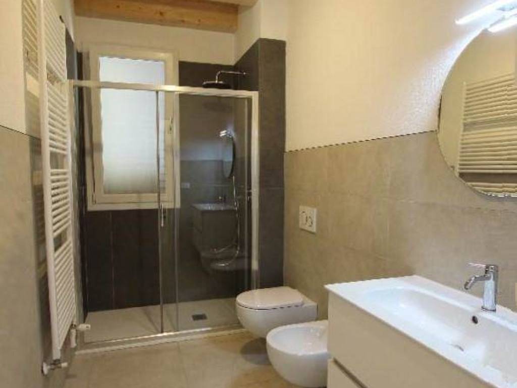 Appartamento a Cento in VIA UGO BASSI, 62 - Foto 5