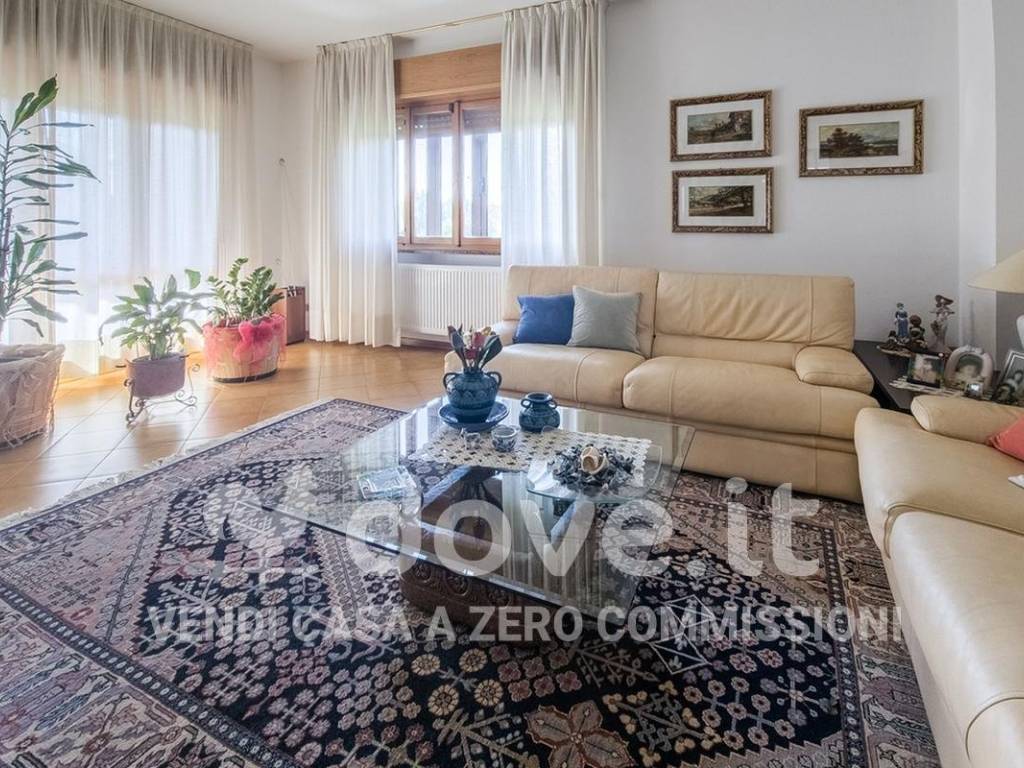 Villa a Pozzuolo del friuli in Via Lavariano - Foto 2