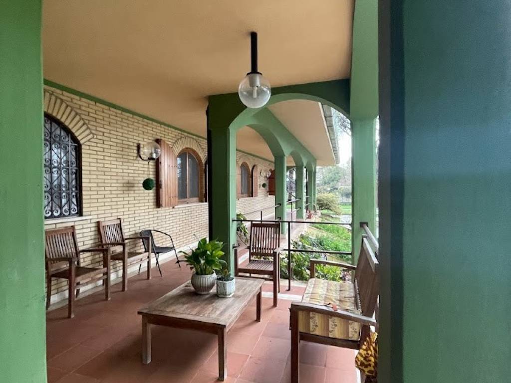 Palazzo / stabile a Latina - Foto 2