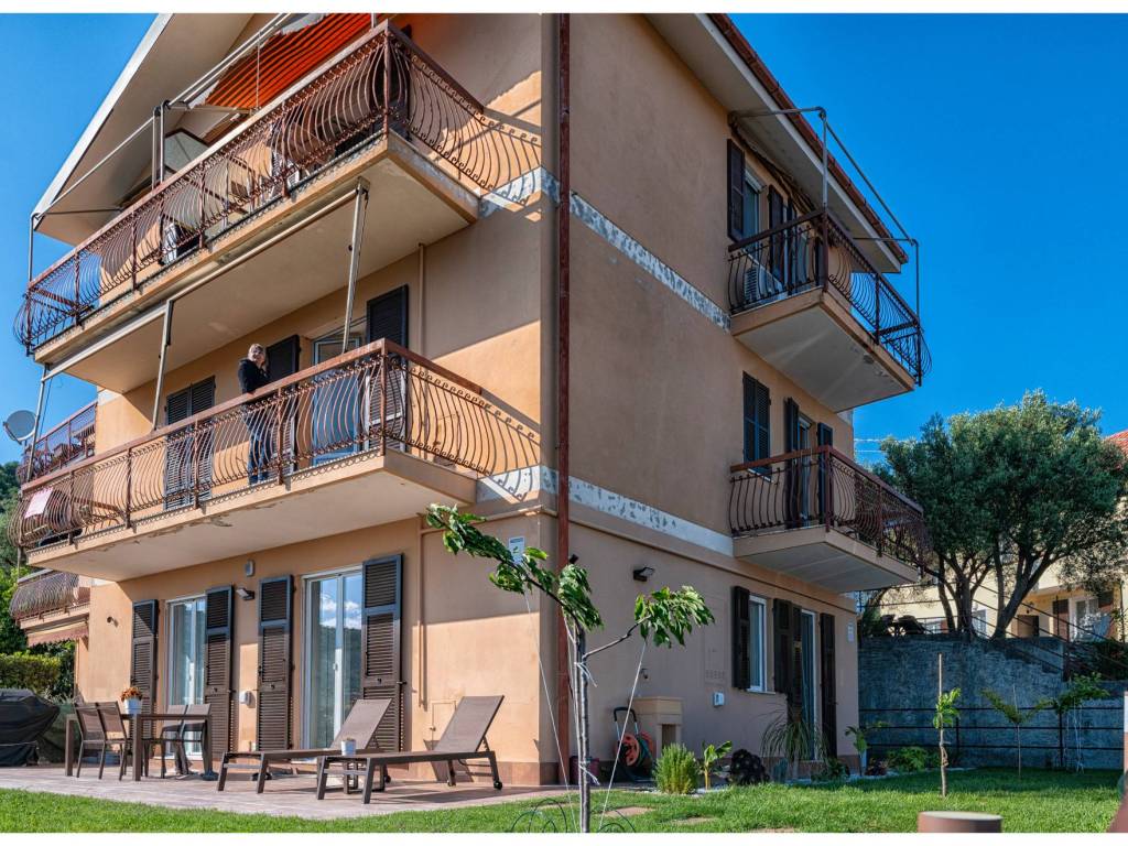 Appartamento a Varazze in Via dei Leoni, 15 - Foto 3