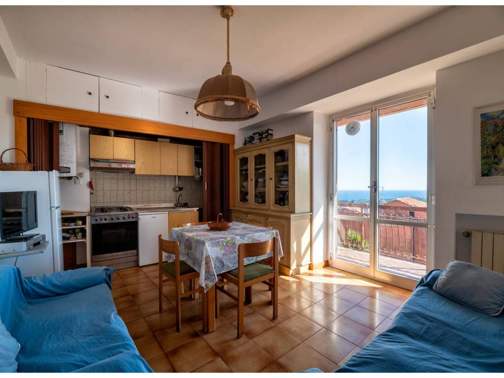 Appartamento a Varazze in Via dei Leoni, 15 - Foto 4