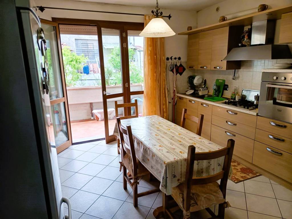 Appartamento a Vaiano in Via Giulio Braga - Foto 4