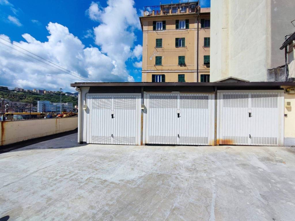 Box / garage a Genova in Via Walter Fillak - Foto 3