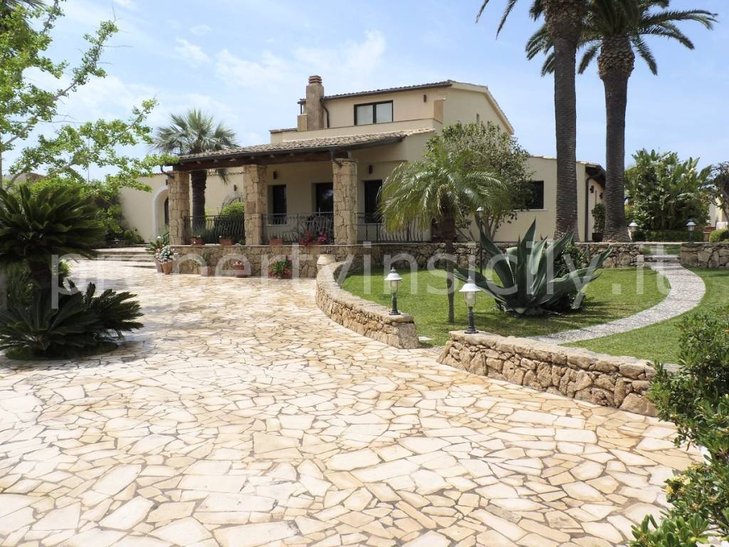Villa a Augusta in Via Mar Tirreno - Foto 2
