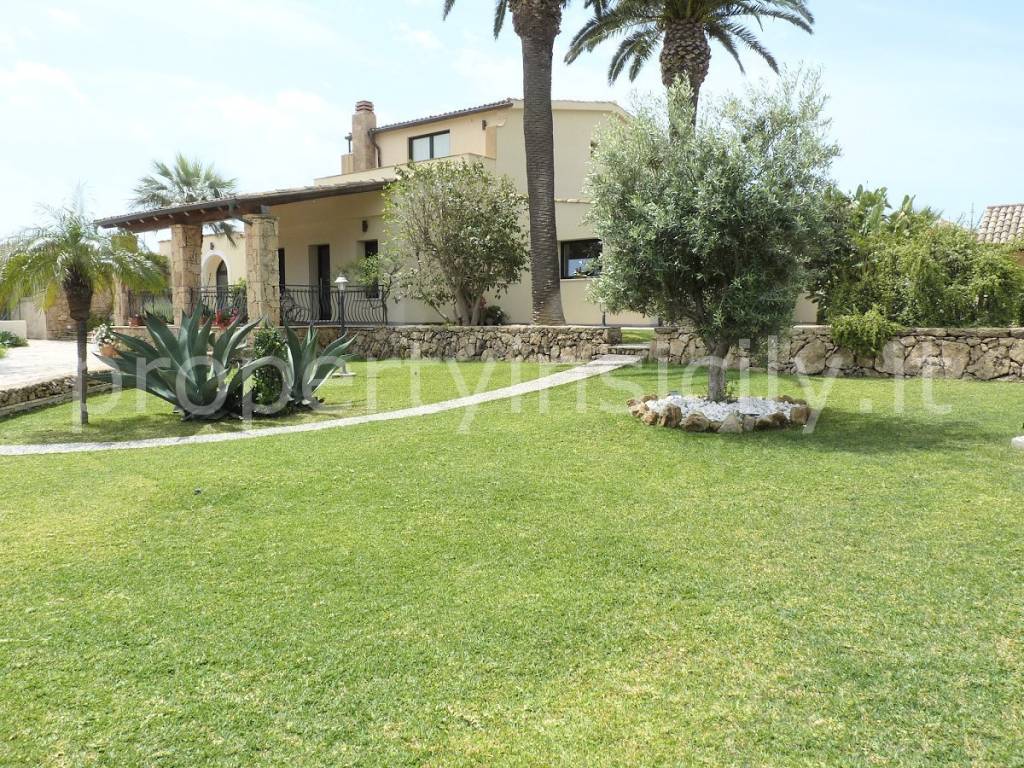 Villa a Augusta in Via Mar Tirreno - Foto 3