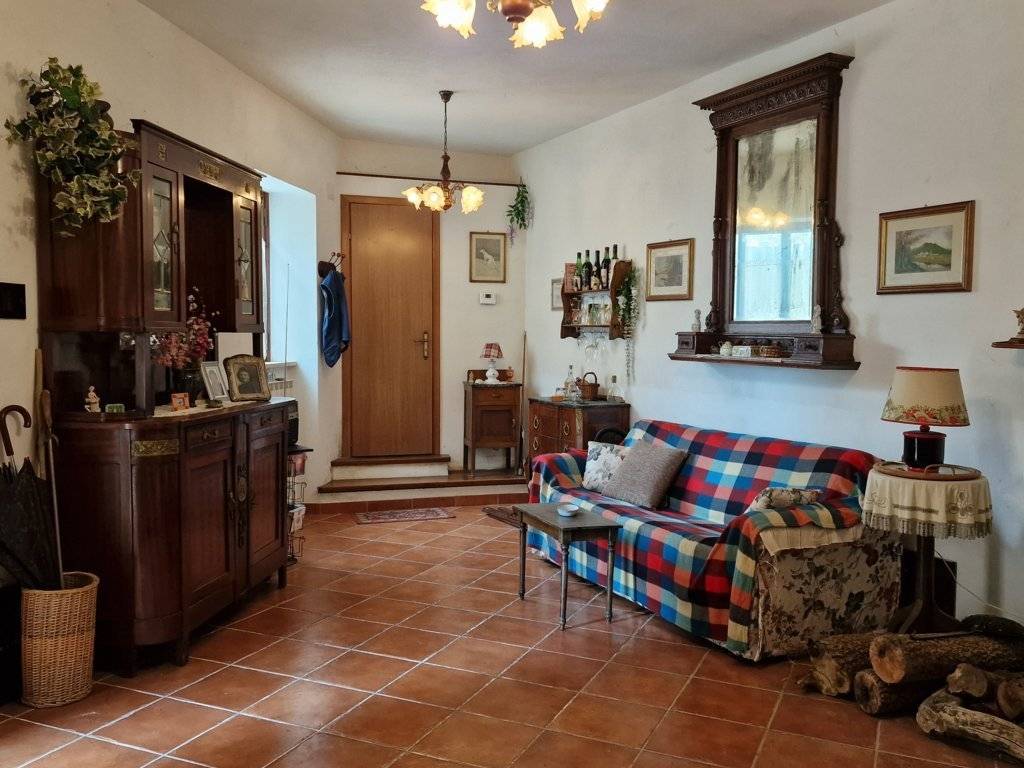 Casa indipendente a Sante marie in Corso Sant'Anastasio - Foto 3