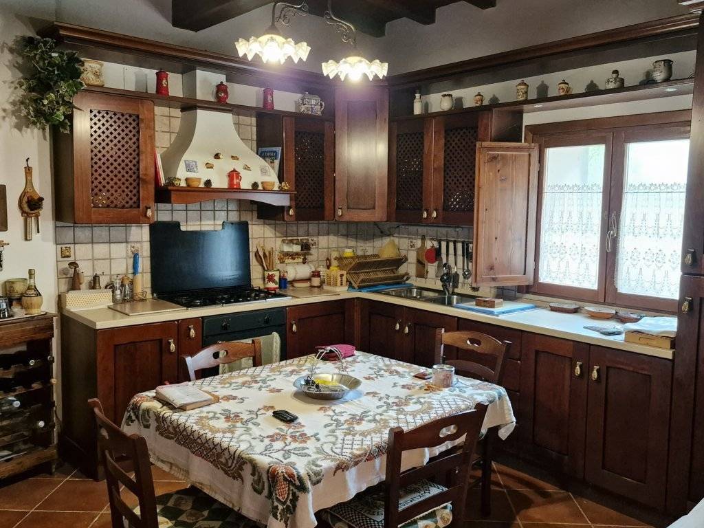 Casa indipendente a Sante marie in Corso Sant'Anastasio - Foto 4