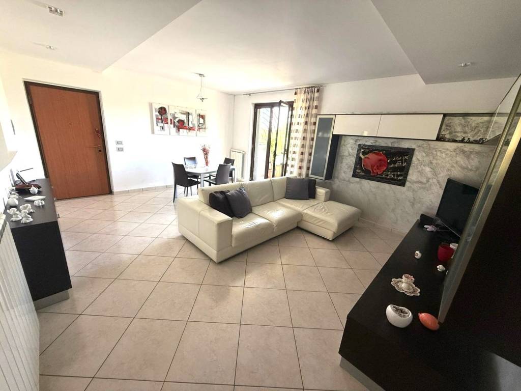 Appartamento a Benevento in Via Vincenzo Di Napoli - Foto 4