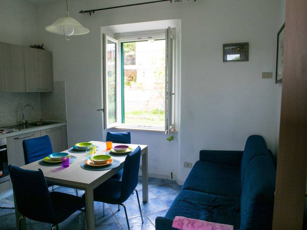 Appartamento a Rosignano marittimo in Via Derna - Foto 2