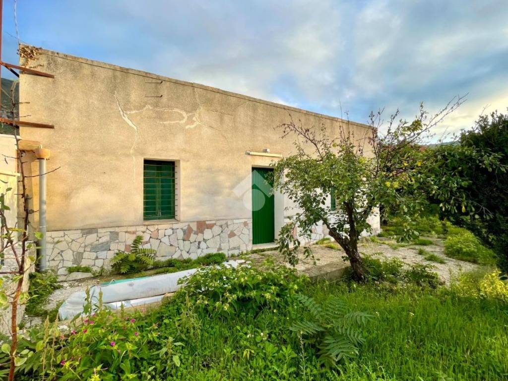 Casa indipendente a Castellammare del golfo in Contrada Fraginesi - Foto 2