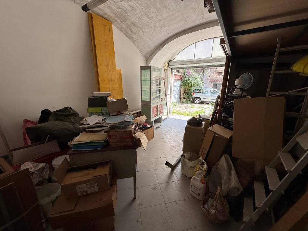 Box / garage a Caserta in Via Gian Battista Vico, 48 - Foto 4