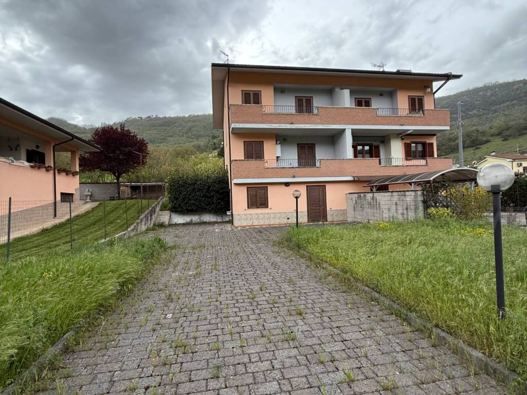 Villa a Rieti in Via Salaria per Roma - Foto 4