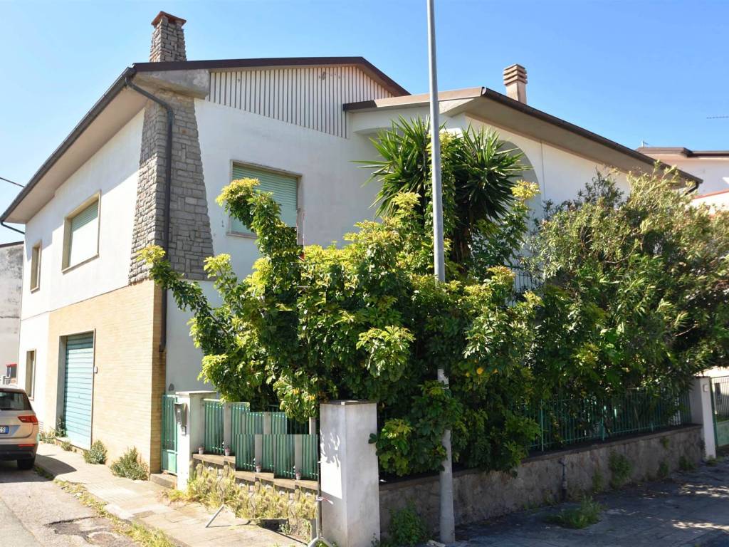 Villa a Rosignano marittimo in via Calatafimi - Foto 3